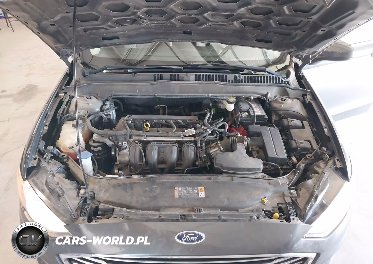 2019 Ford Fusion S VIN:3FA6P0G72KR274009 - 10