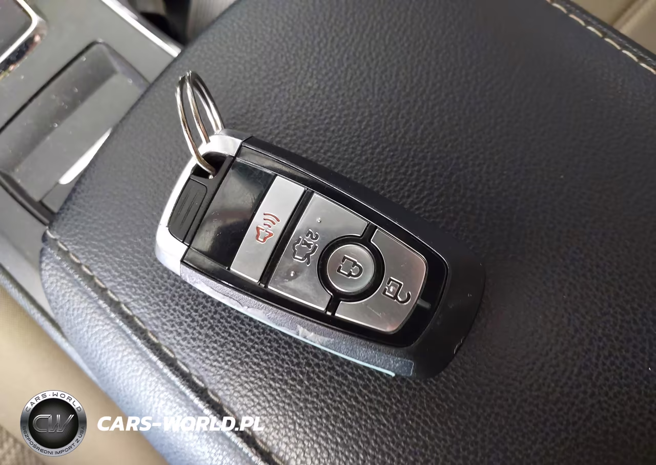 2019 Ford Fusion S VIN:3FA6P0G72KR274009 - 11