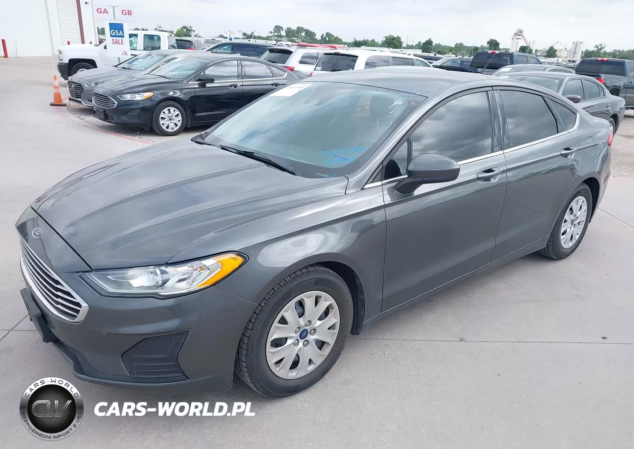 2019 Ford Fusion S VIN:3FA6P0G72KR274009 - 2