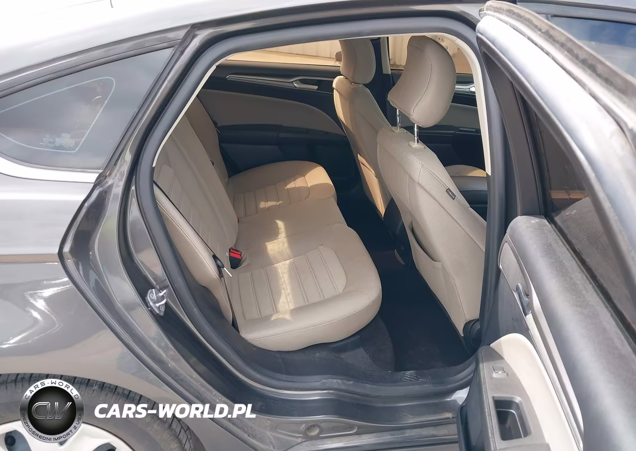 2019 Ford Fusion S VIN:3FA6P0G72KR274009 - 8
