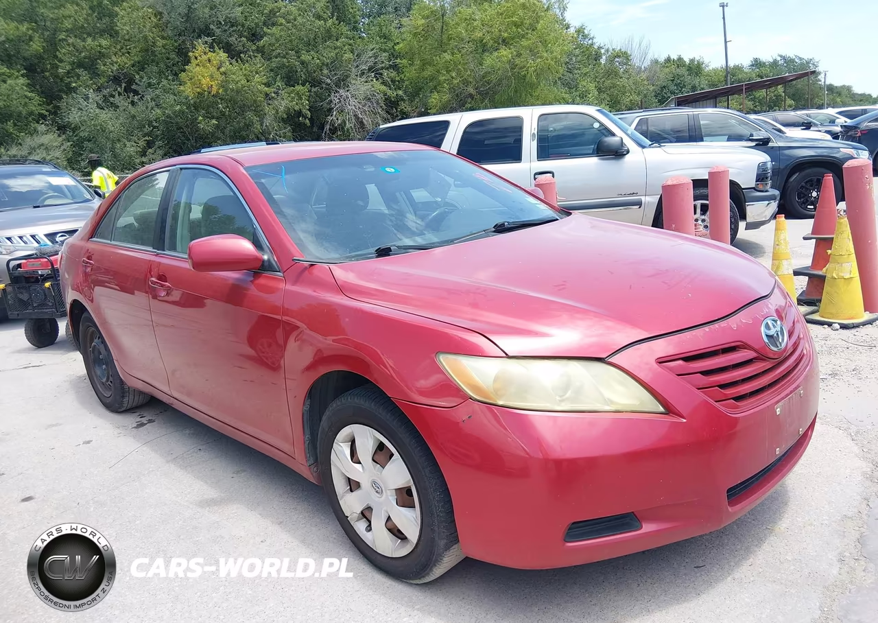 2009 Toyota Camry Le – zdjęcie 1 z 16
