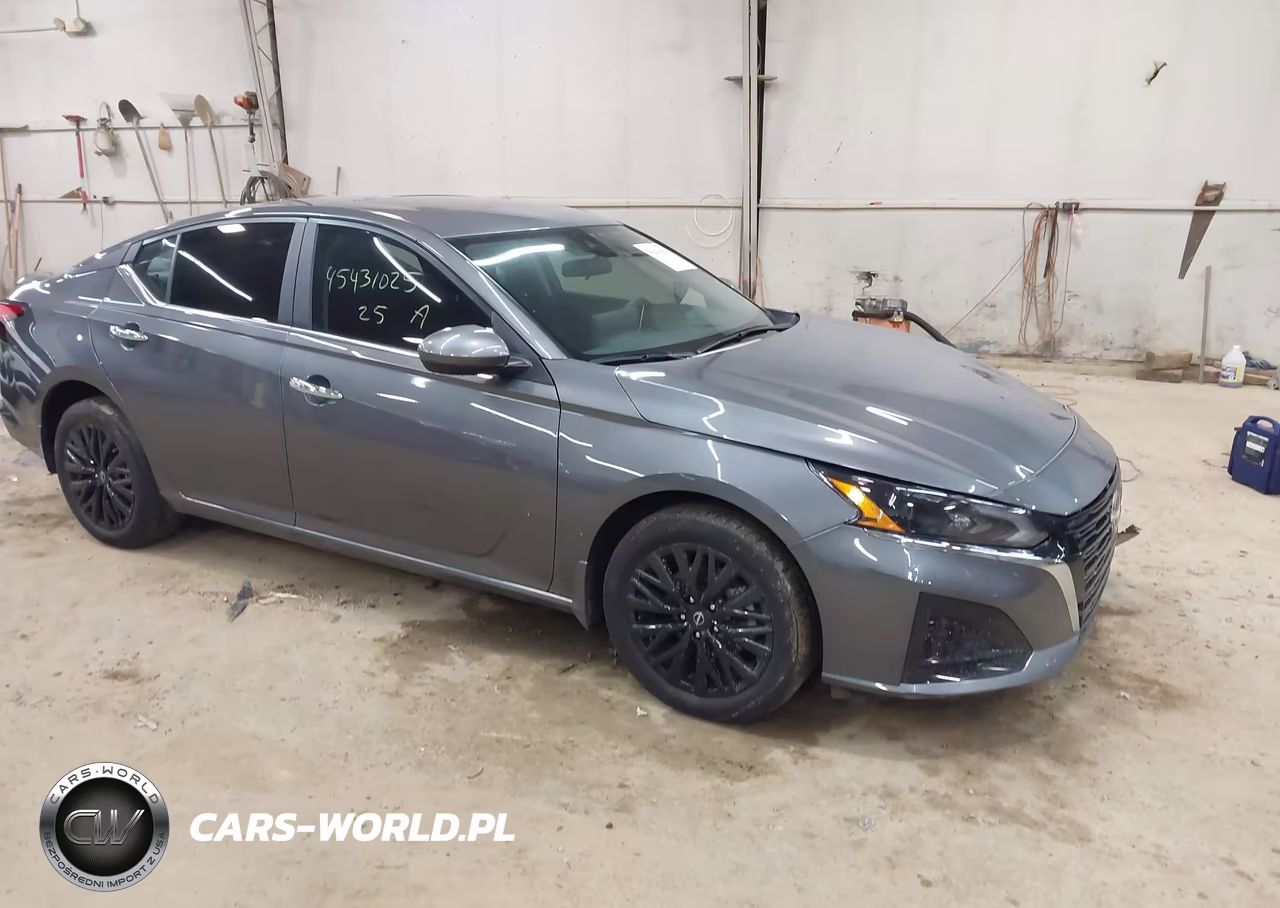 2025 Nissan Altima Sv Awd – zdjęcie 1 z 17