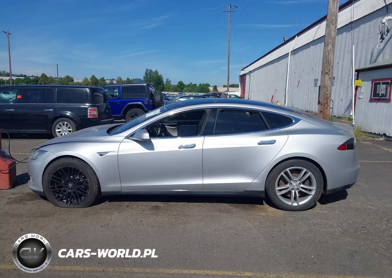 2013 Tesla Model S VIN:5YJSA1CN1DFP26170 - 14