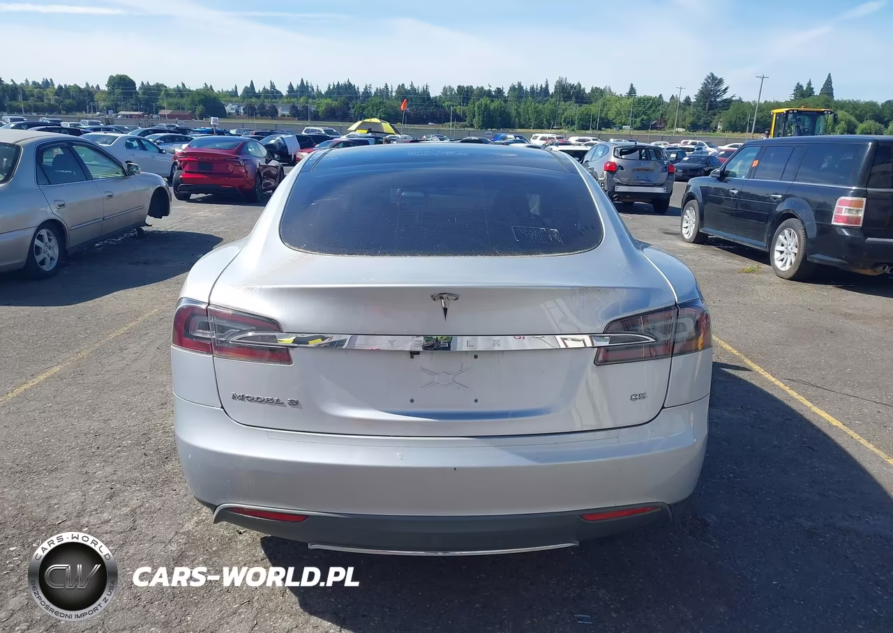 2013 Tesla Model S VIN:5YJSA1CN1DFP26170 - 16