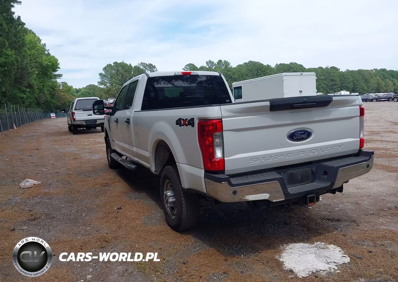 2017 Ford F-350 King Ranch-Lariat-Platinum-Xl-Xlt VIN:1FT8W3BT8HEE87246 - 3