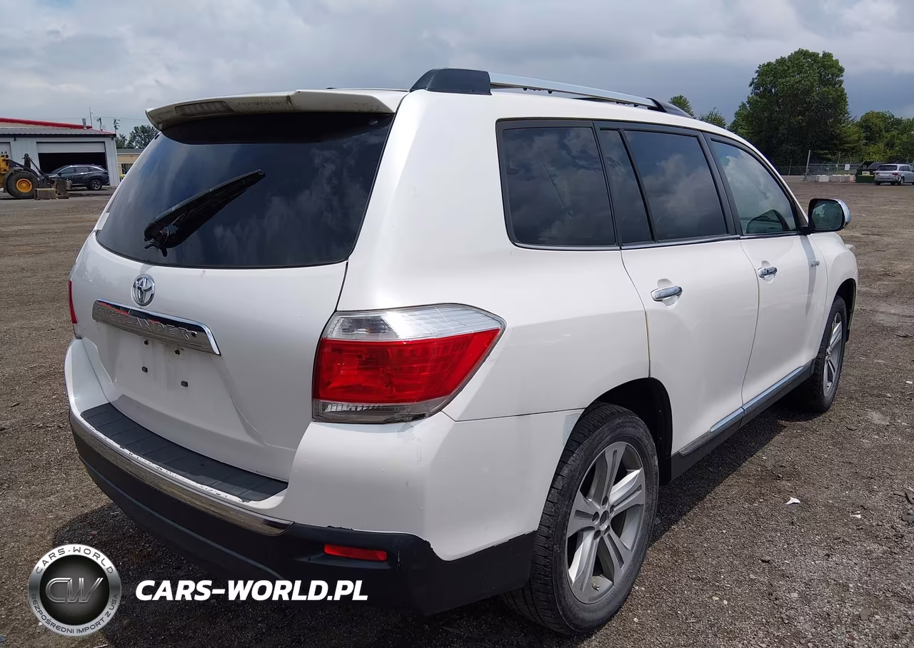 2011 Toyota Highlander Limited V6 VIN:5TDYK3EH3BS033586 - 4