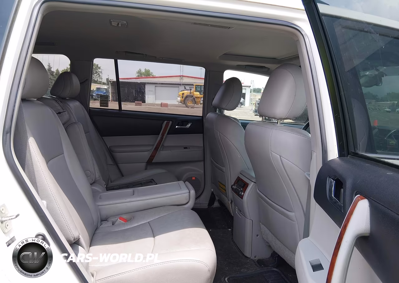 2011 Toyota Highlander Limited V6 VIN:5TDYK3EH3BS033586 - 8