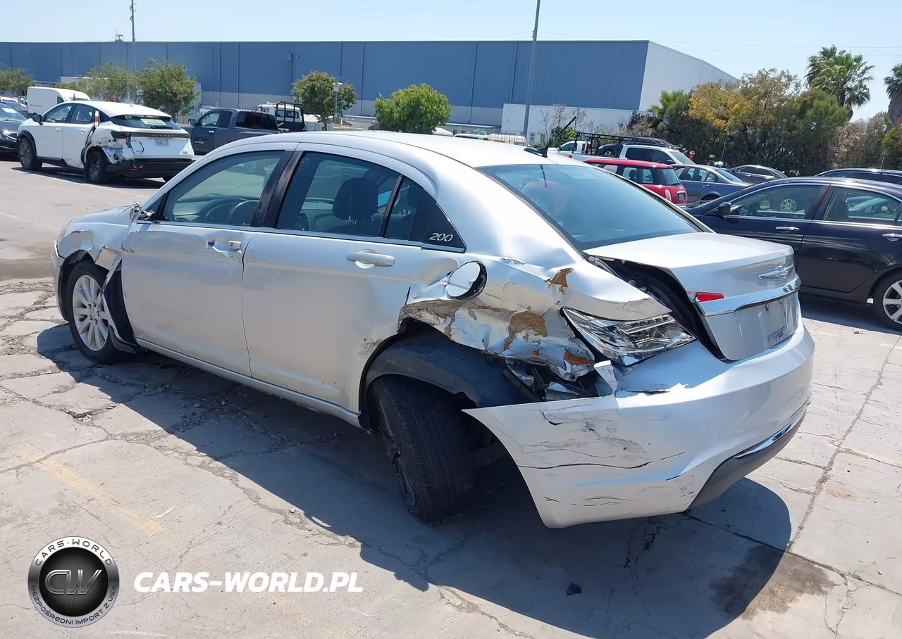 2012 Chrysler 200 Touring VIN:1C3CCBBB9CN120132 - 3