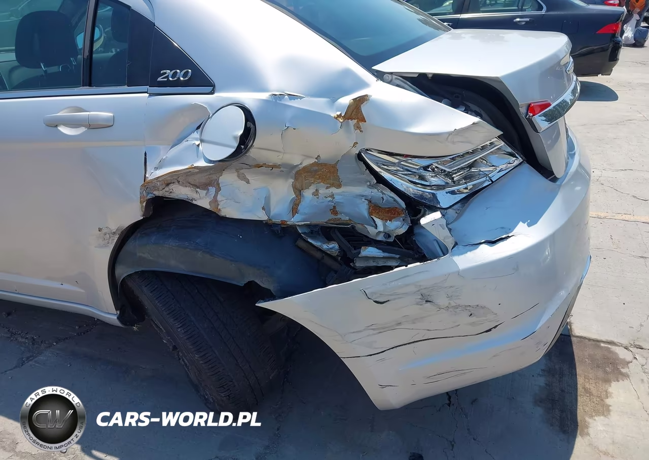 2012 Chrysler 200 Touring VIN:1C3CCBBB9CN120132 - 6