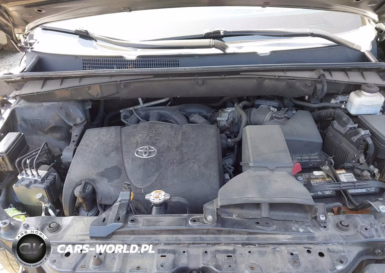 2019 Toyota Highlander Xle VIN:5TDJZRFH2KS575387 - 10