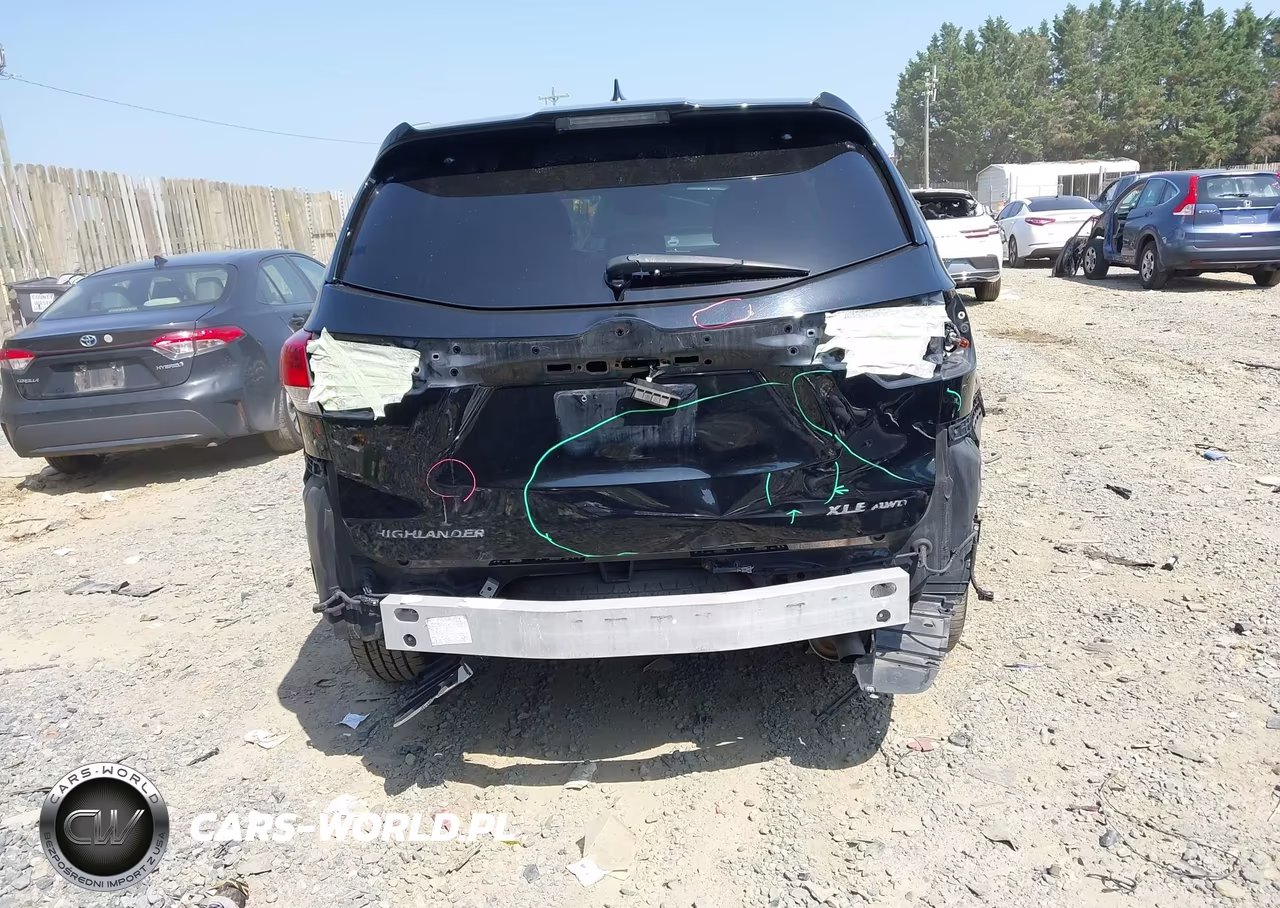 2019 Toyota Highlander Xle VIN:5TDJZRFH2KS575387 - 17