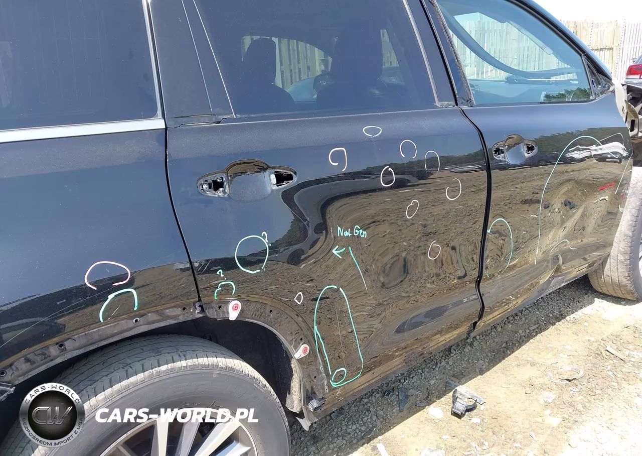 2019 Toyota Highlander Xle VIN:5TDJZRFH2KS575387 - 18