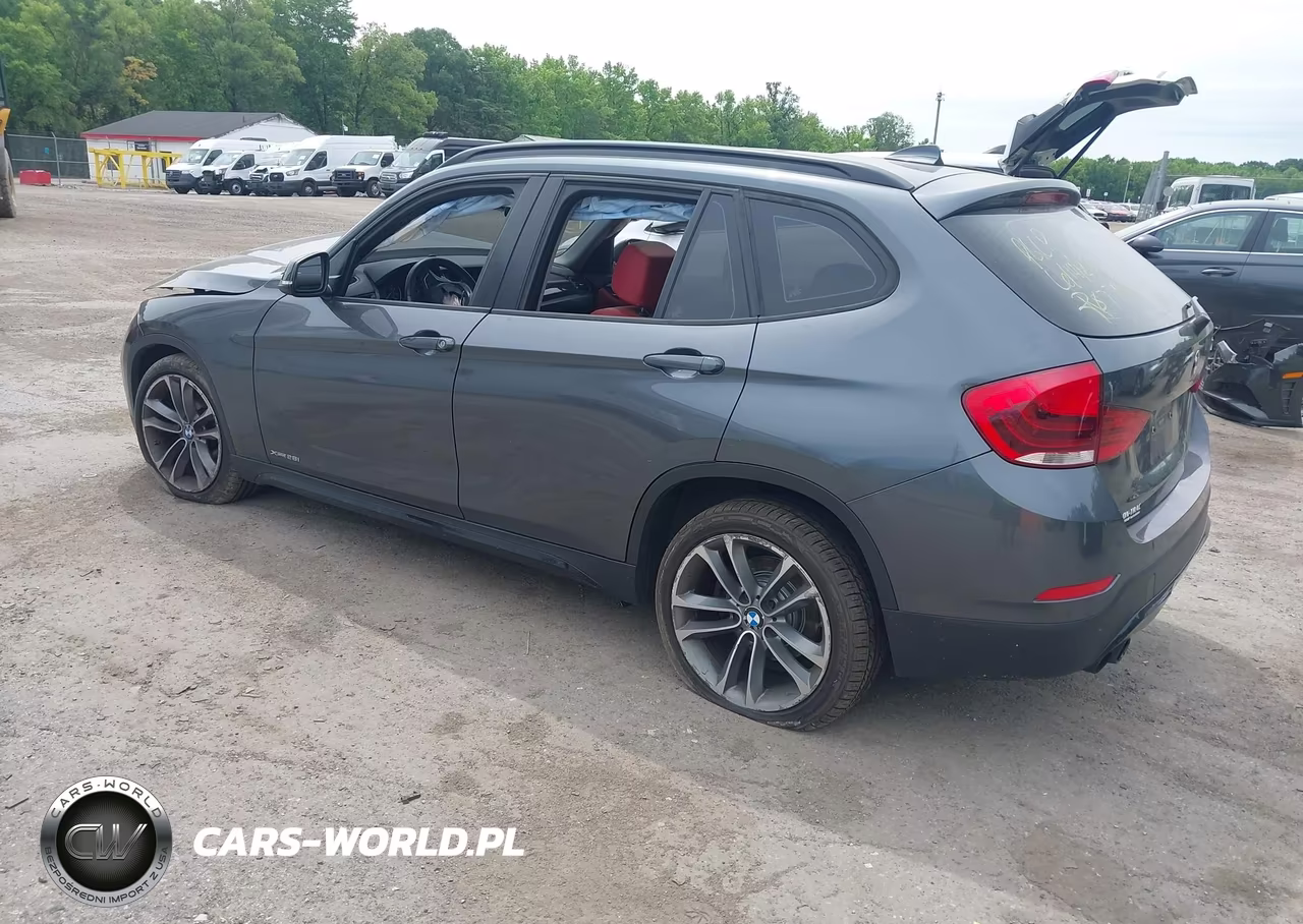 2013 BMW X1 xDrive28I VIN:WBAVL1C51DVR87708 - 3