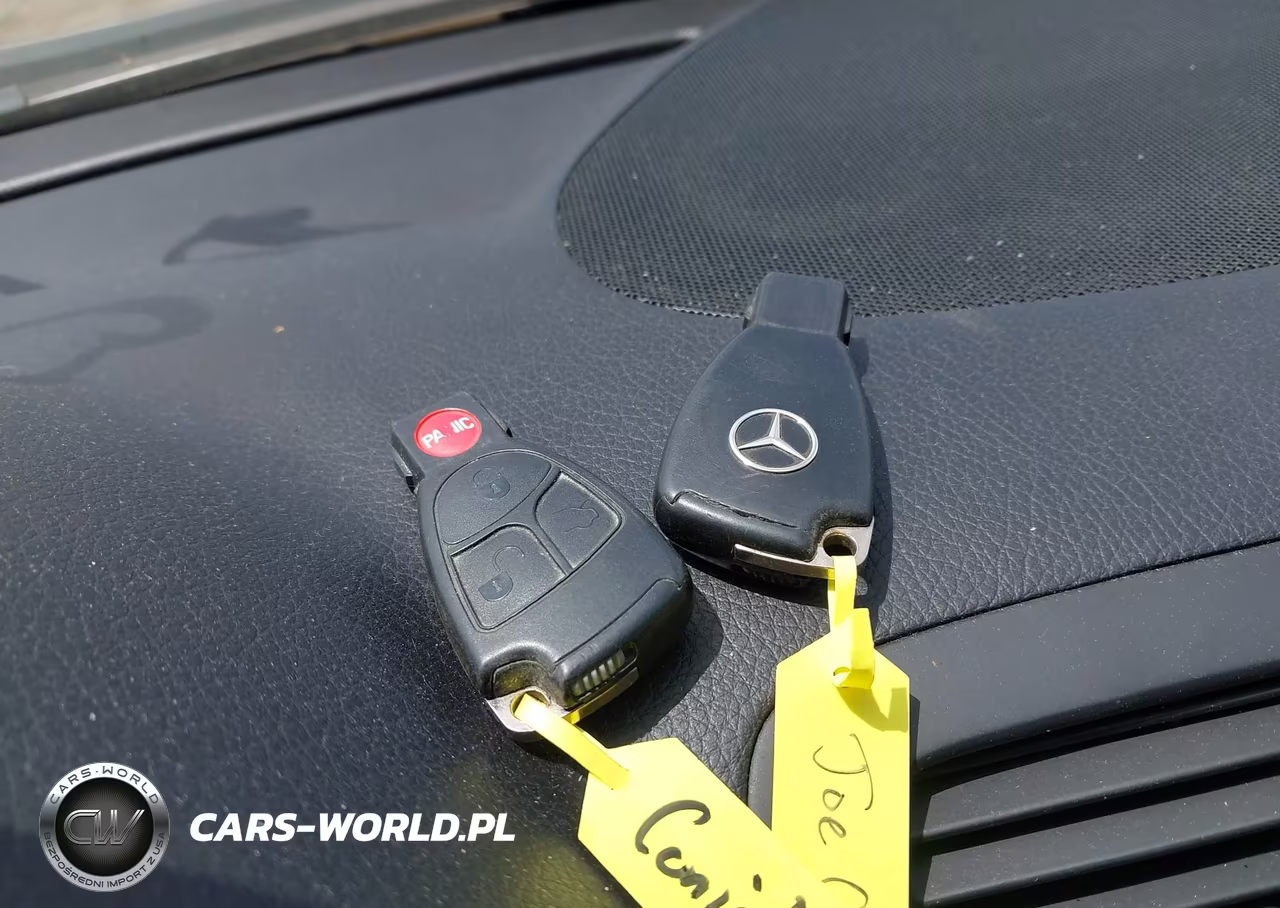 2005 Mercedes-Benz C 230 Kompressor Sport VIN:WDBRF40J75F610972 - 11