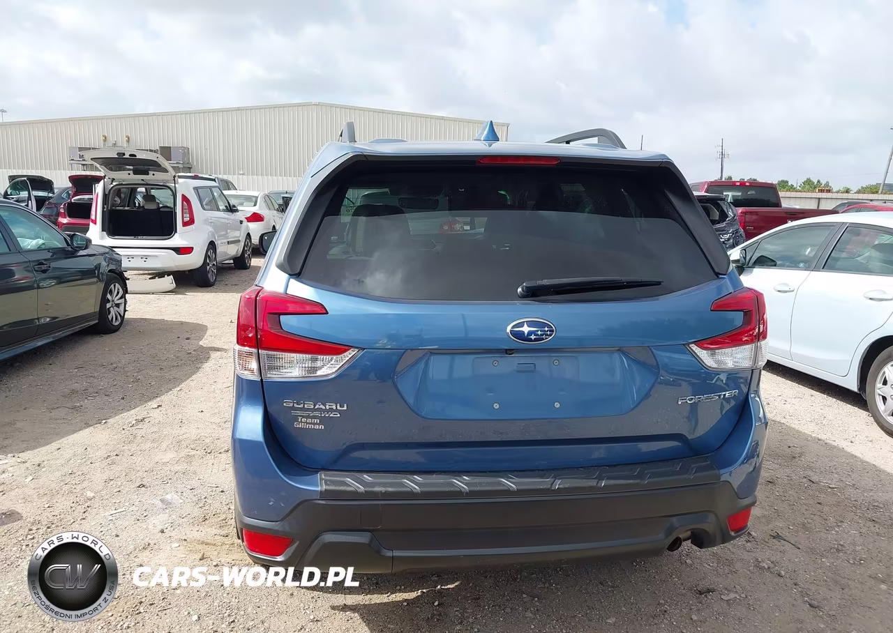 2021 Subaru Forester Premium VIN:JF2SKAJC7MH527771 - 17