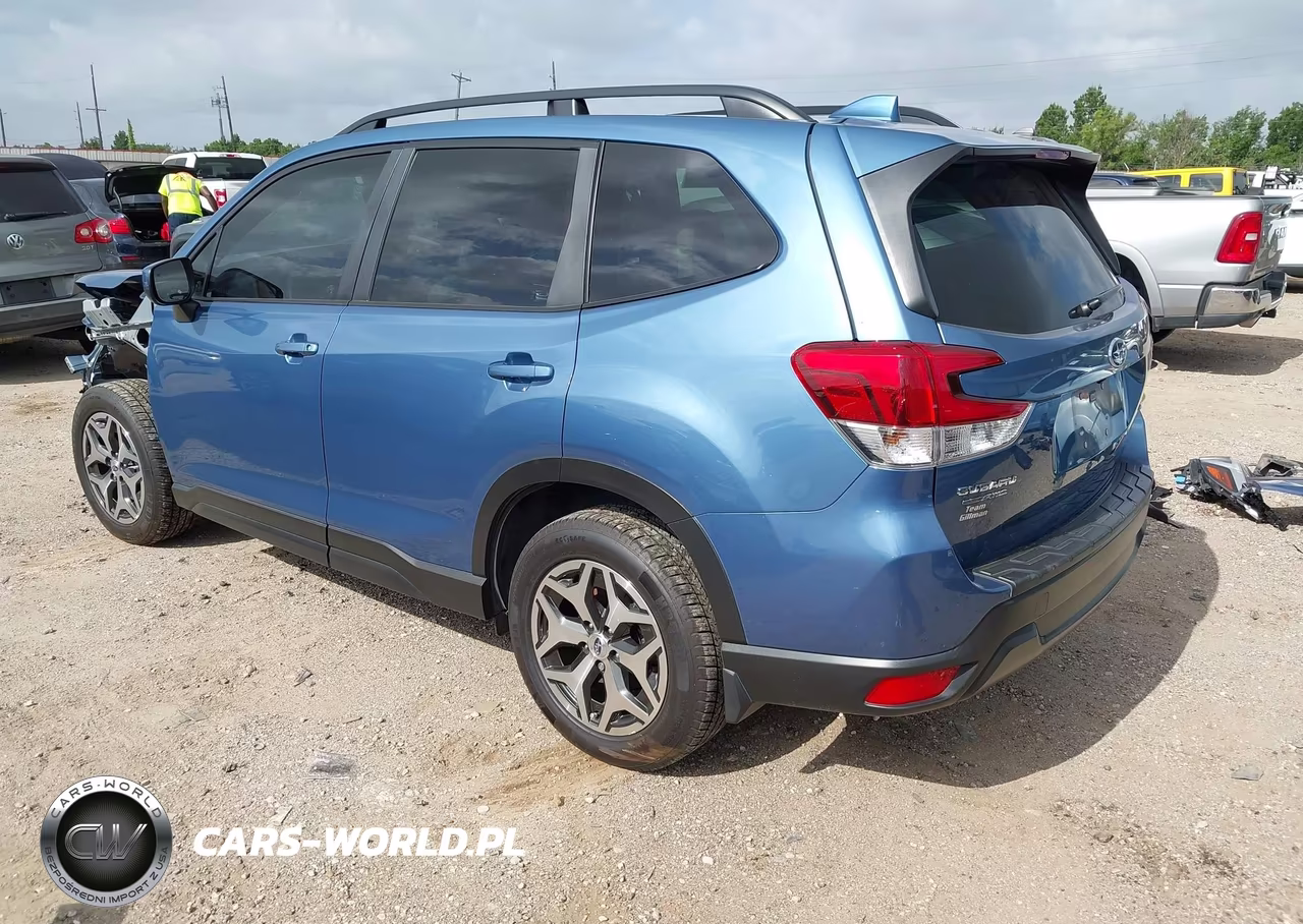 2021 Subaru Forester Premium VIN:JF2SKAJC7MH527771 - 3