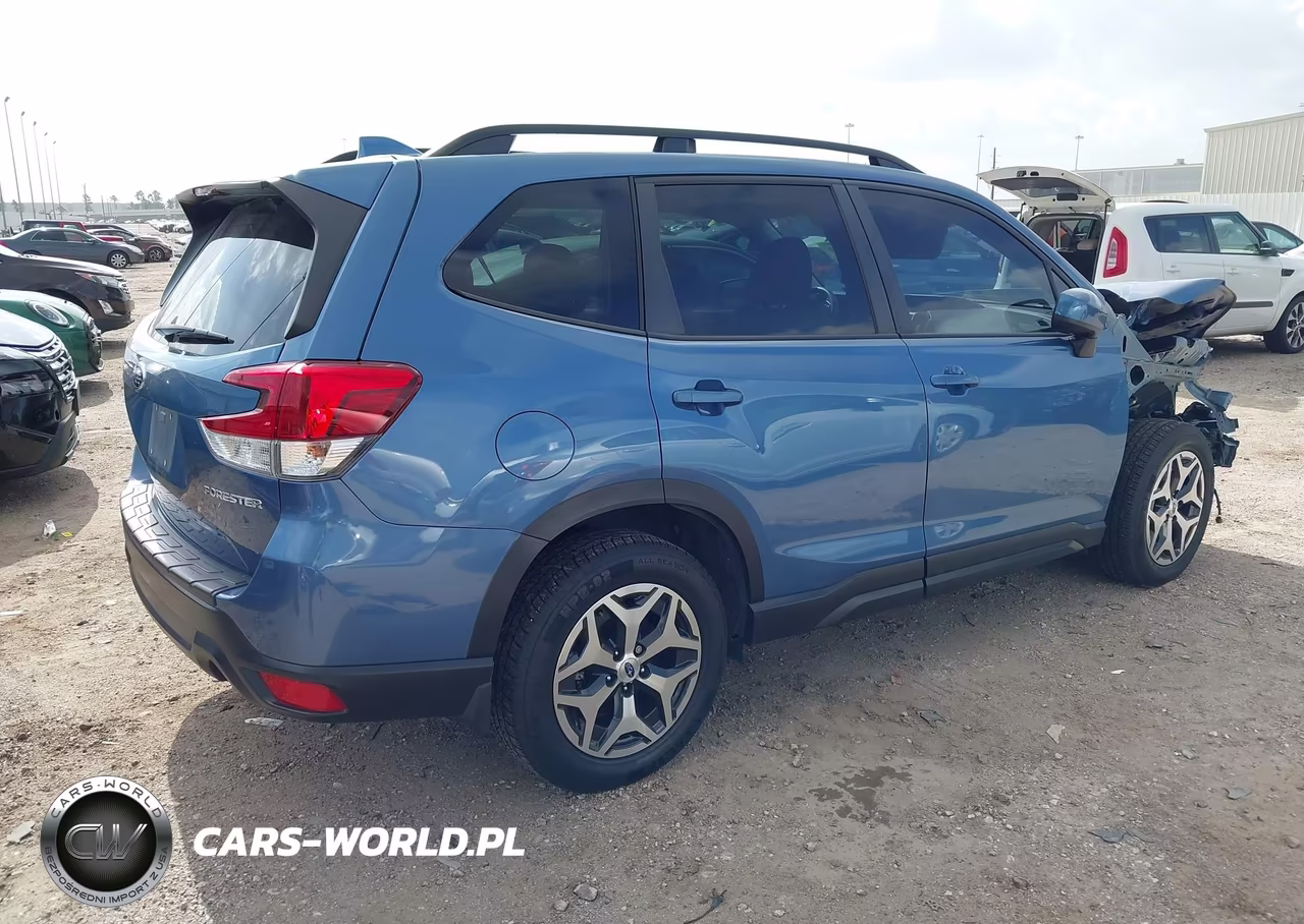 2021 Subaru Forester Premium VIN:JF2SKAJC7MH527771 - 4