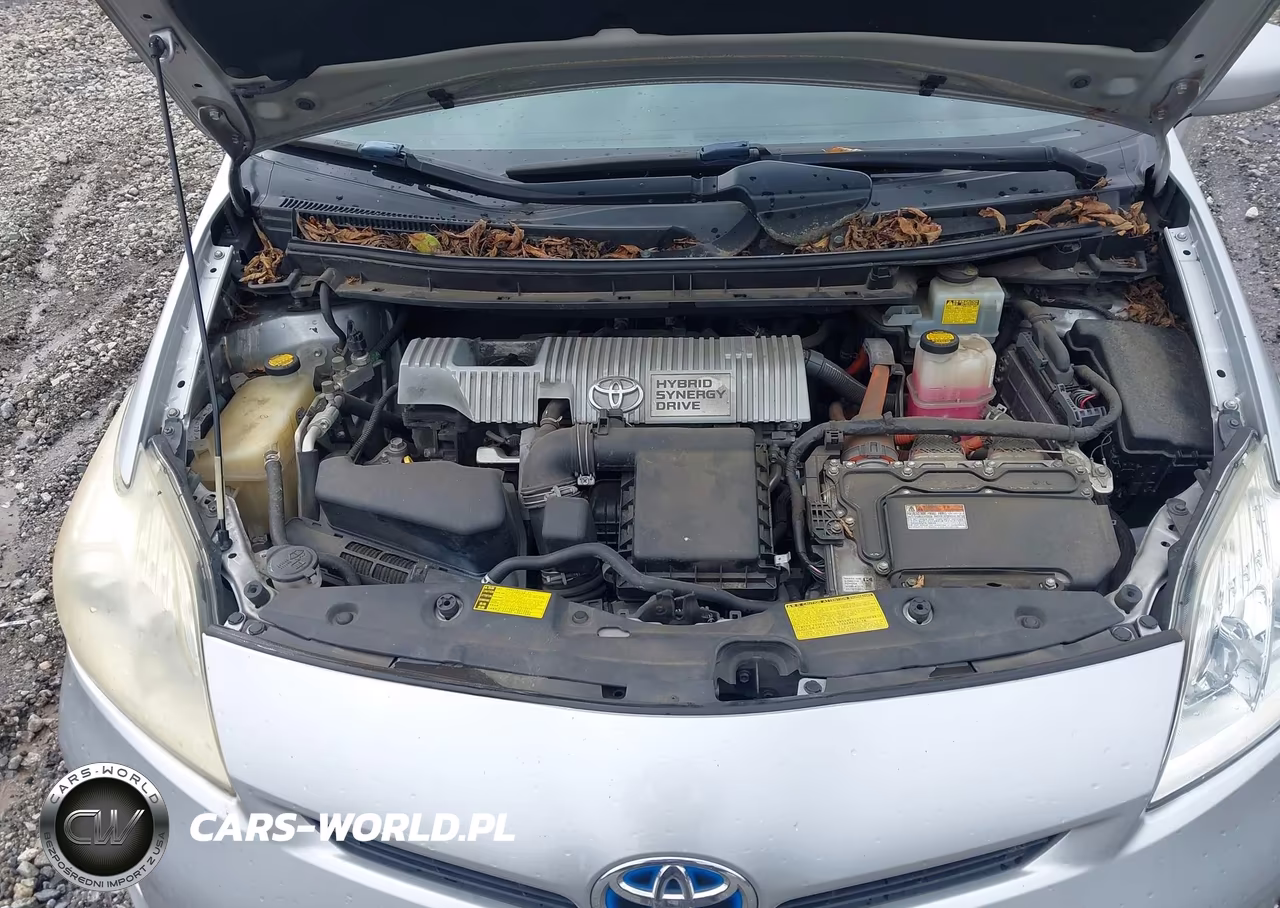 2013 Toyota Prius Two VIN:JTDKN3DU0D5578648 - 10