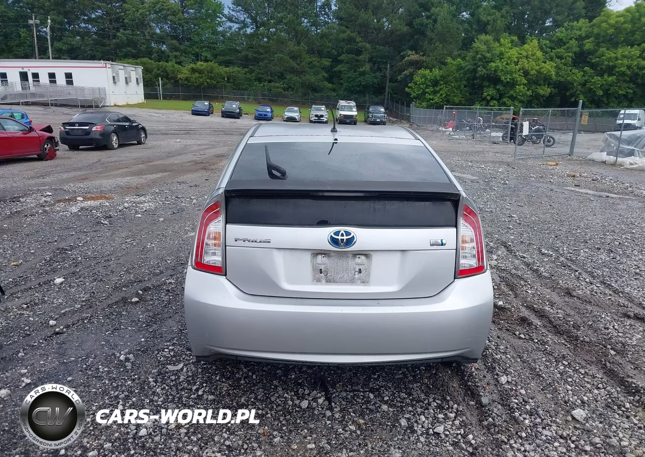 2013 Toyota Prius Two VIN:JTDKN3DU0D5578648 - 16
