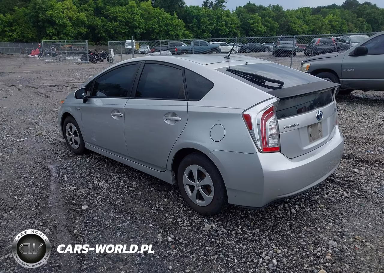 2013 Toyota Prius Two VIN:JTDKN3DU0D5578648 - 3