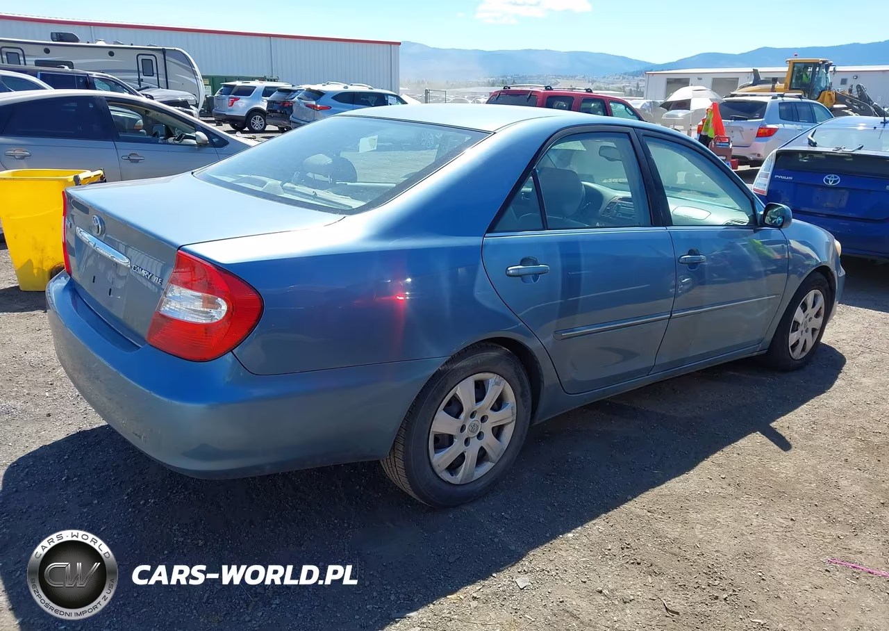 2004 Toyota Camry Xle VIN:JTDBE32K640269880 - 4