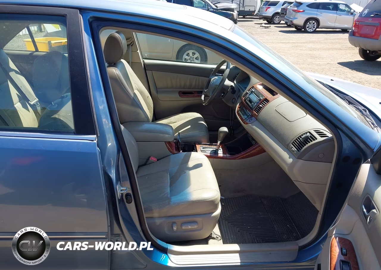 2004 Toyota Camry Xle VIN:JTDBE32K640269880 - 5
