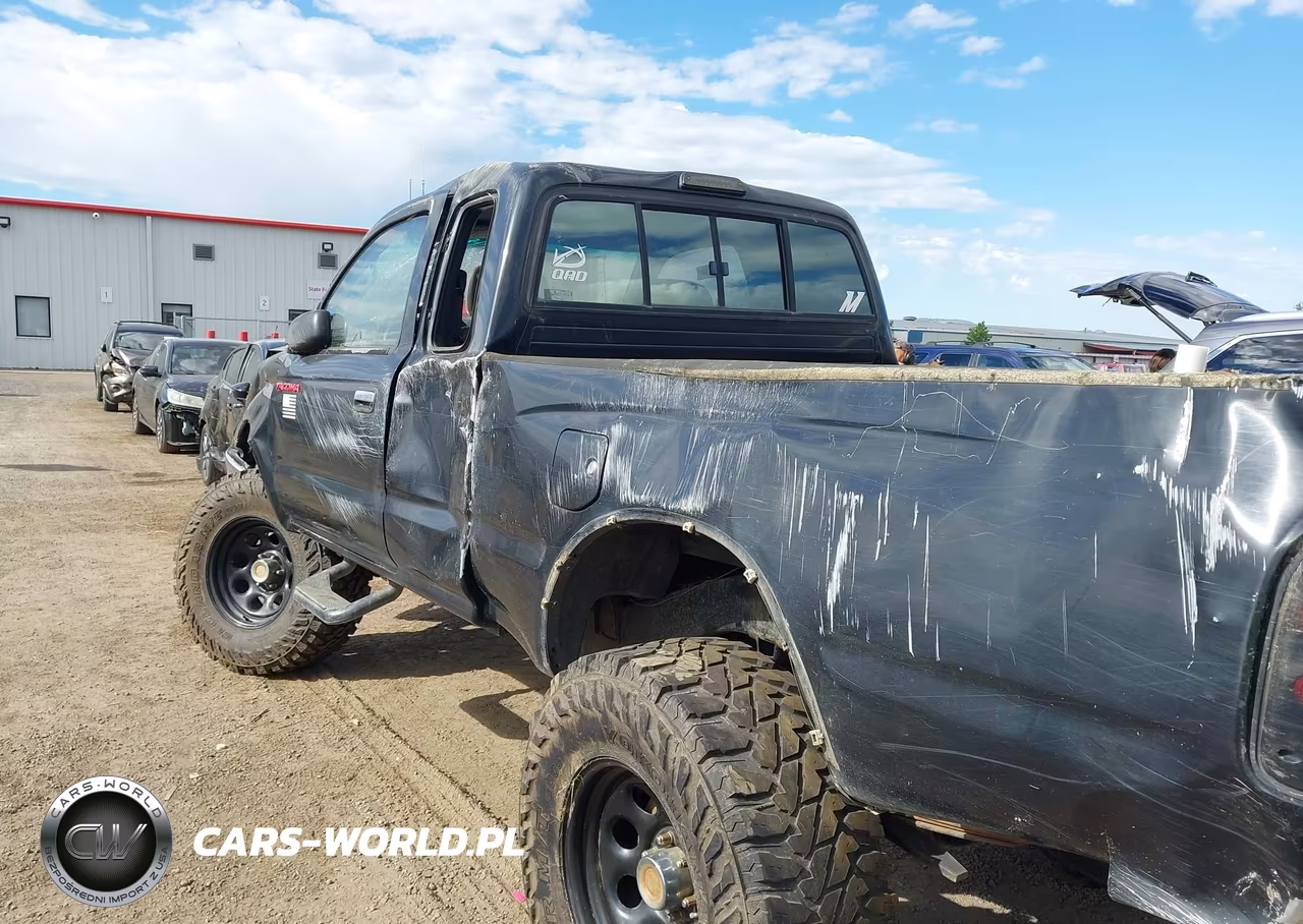 1998 Toyota Tacoma Base V6 VIN:4TAWN72N8WZ060511 - 13