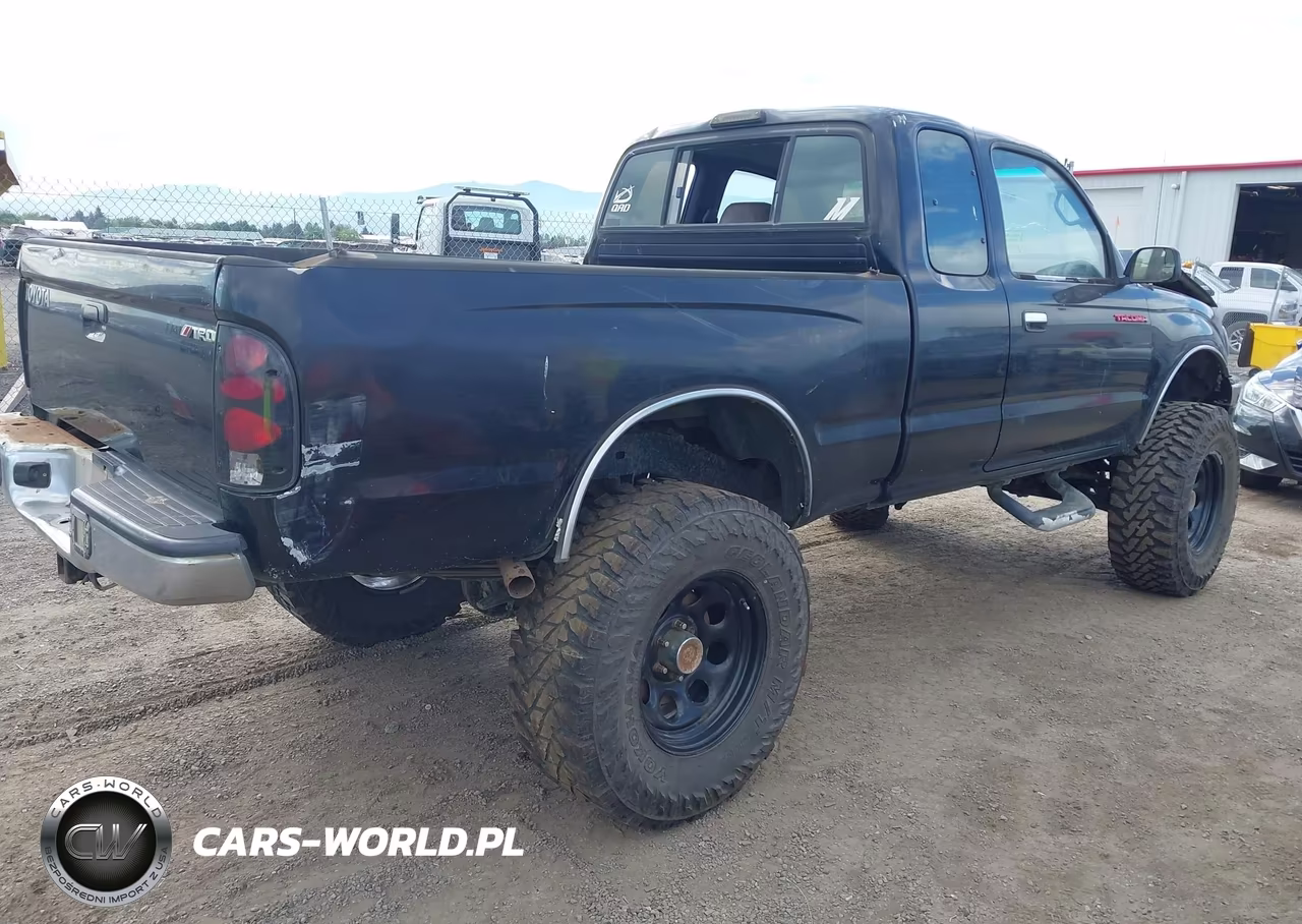 1998 Toyota Tacoma Base V6 VIN:4TAWN72N8WZ060511 - 4