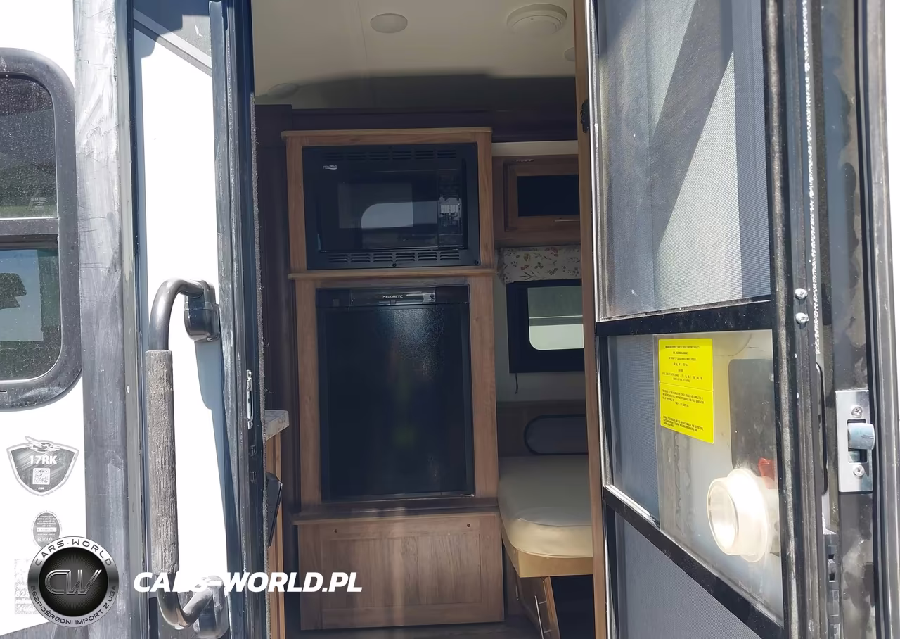 2018 Jayco Other VIN:1UJBJ0AH4J13A0352 - 5