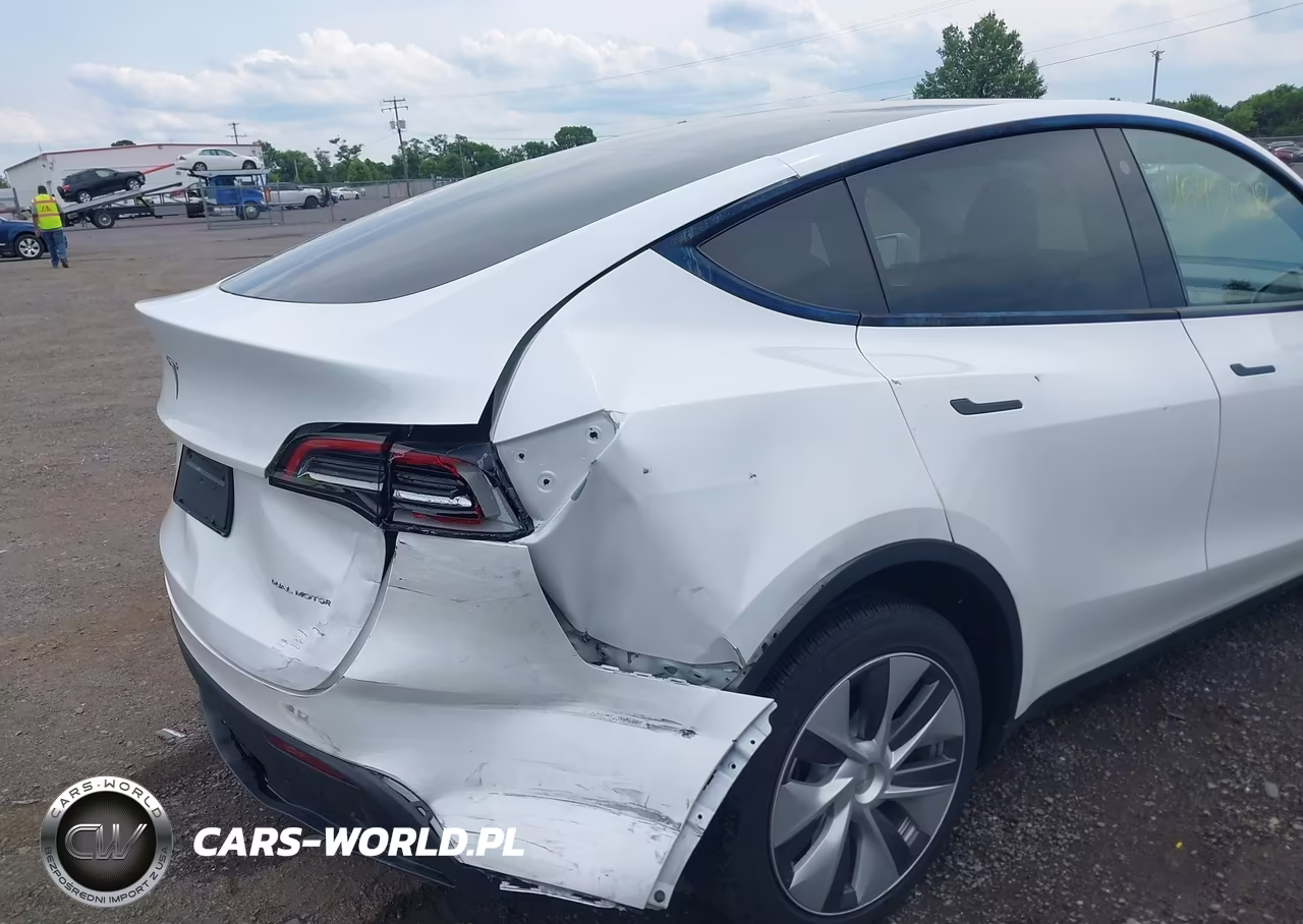 2023 Tesla Model Y Awd-Long Range Dual Motor All-Wheel Drive VIN:7SAYGDEE2PA073165 - 6