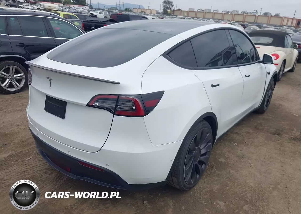 2021 Tesla Model Y VIN:5YJYGDEF4MF211647 - 4