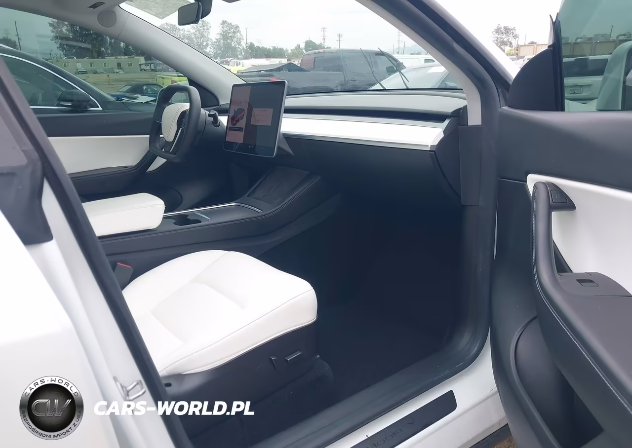 2021 Tesla Model Y VIN:5YJYGDEF4MF211647 - 5