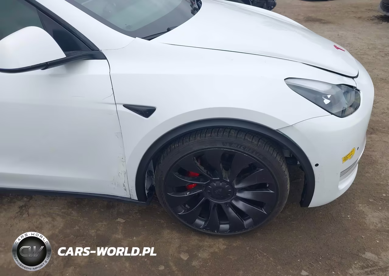 2021 Tesla Model Y VIN:5YJYGDEF4MF211647 - 6