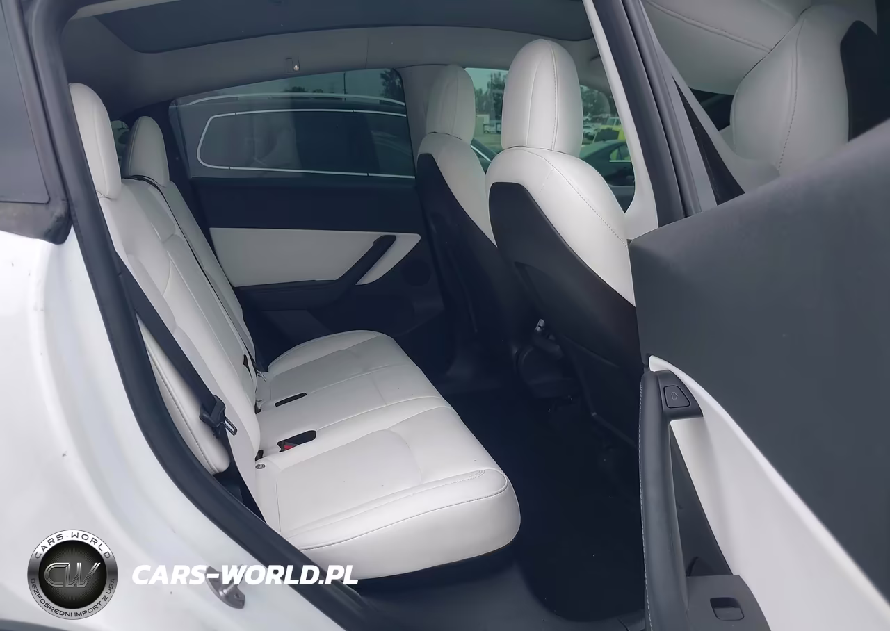 2021 Tesla Model Y VIN:5YJYGDEF4MF211647 - 8