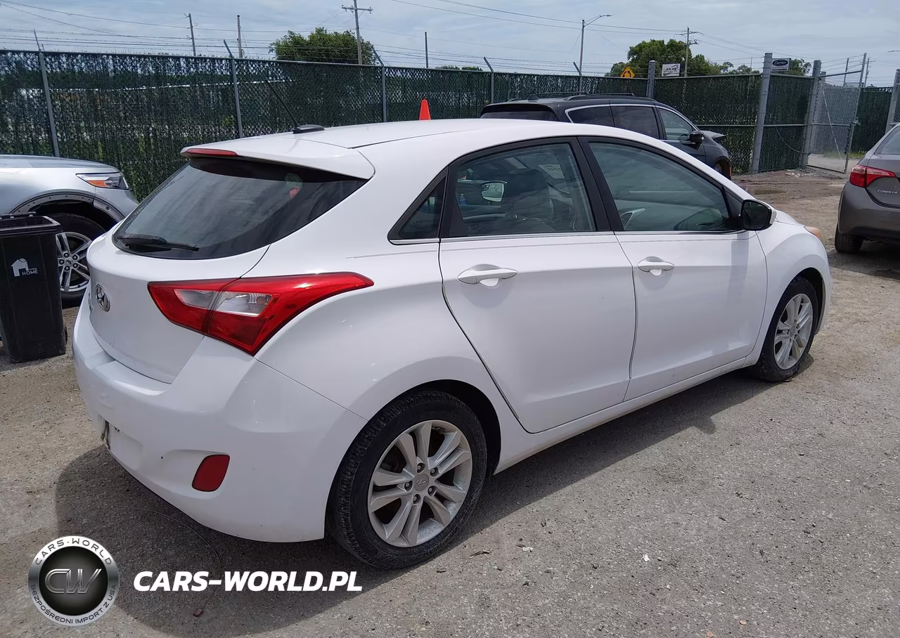 2014 Hyundai Elantra Gt VIN:KMHD35LH2EU208349 - 4