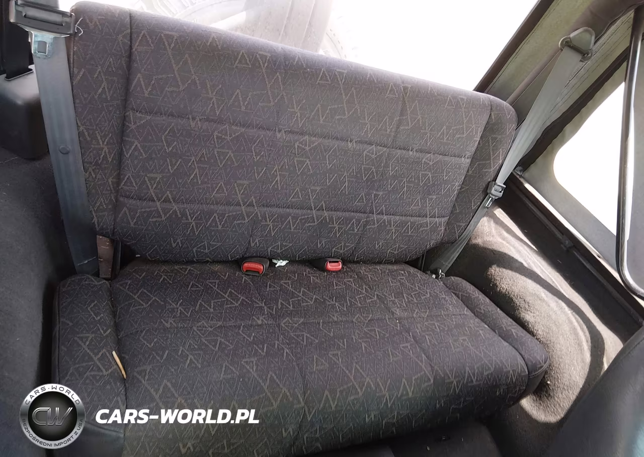 2001 Jeep Wrangler Sport VIN:1J4FA49S41P305572 - 8
