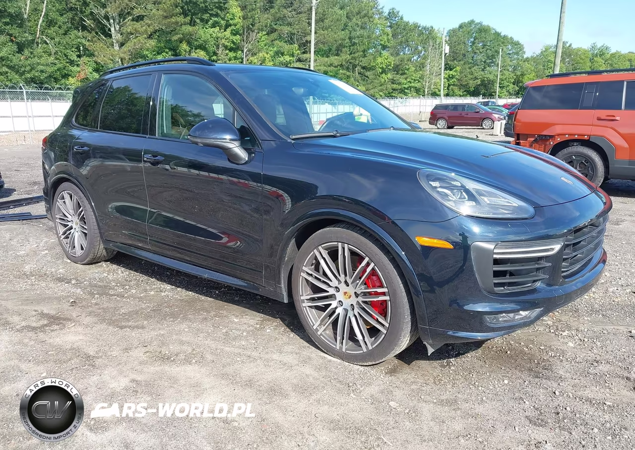 2017 Porsche Cayenne Gts