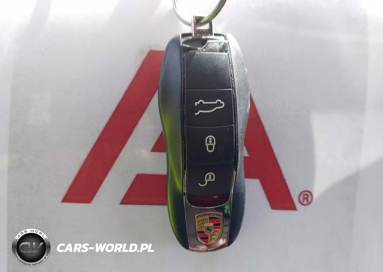 2017 Porsche Cayenne Gts VIN:WP1AD2A27HLA82225 - 11