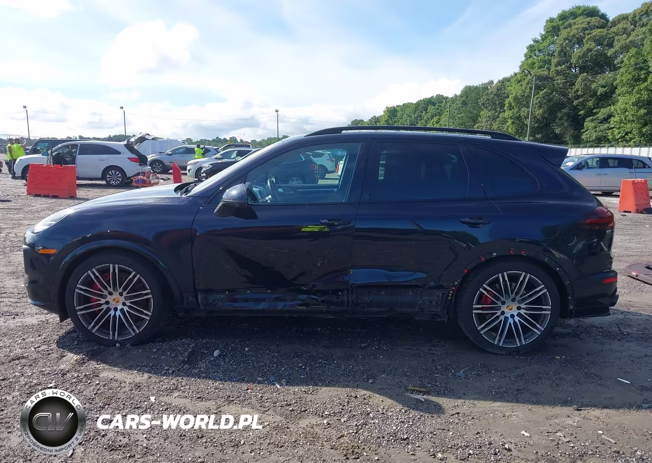 2017 Porsche Cayenne Gts VIN:WP1AD2A27HLA82225 - 15