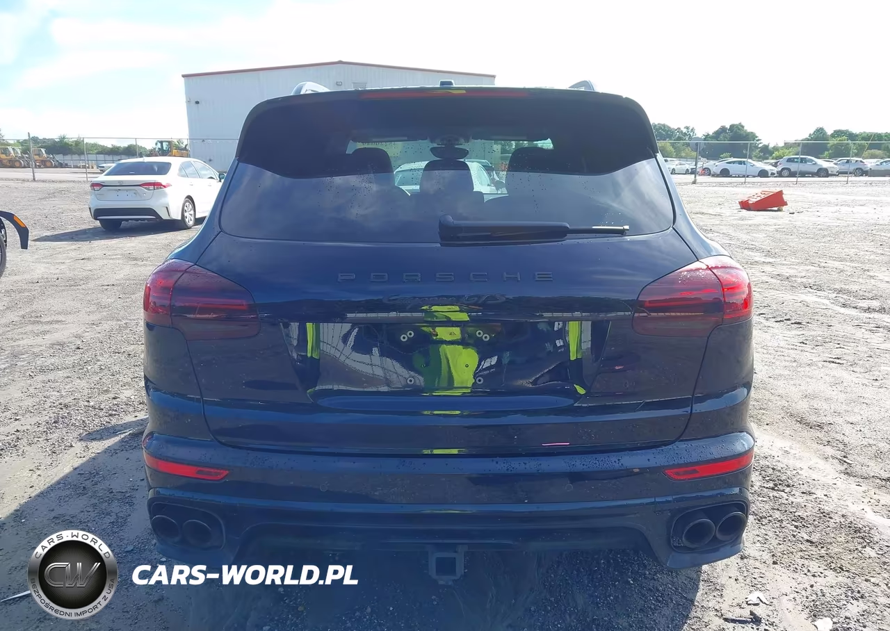 2017 Porsche Cayenne Gts VIN:WP1AD2A27HLA82225 - 17