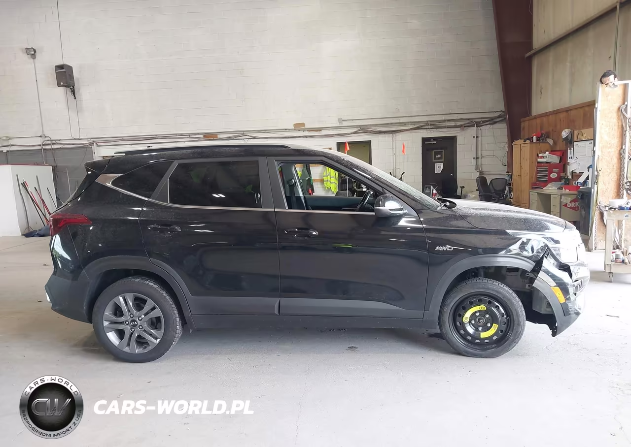 2021 Kia Seltos S VIN:KNDEUCAA7M7185602 - 13