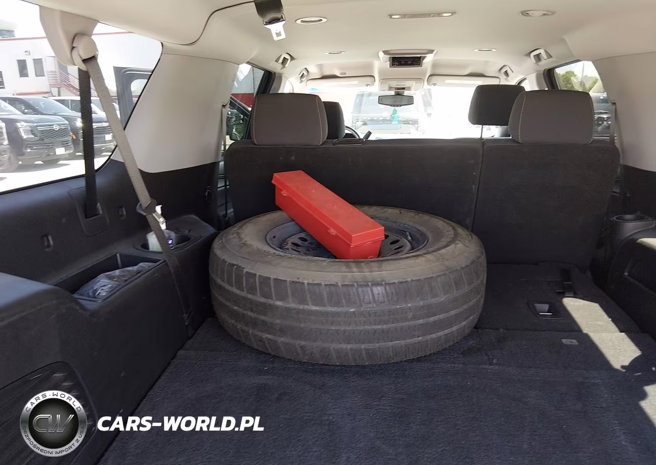 2018 Chevrolet Suburban Ls VIN:1GNSKGEC6JR310222 - 12