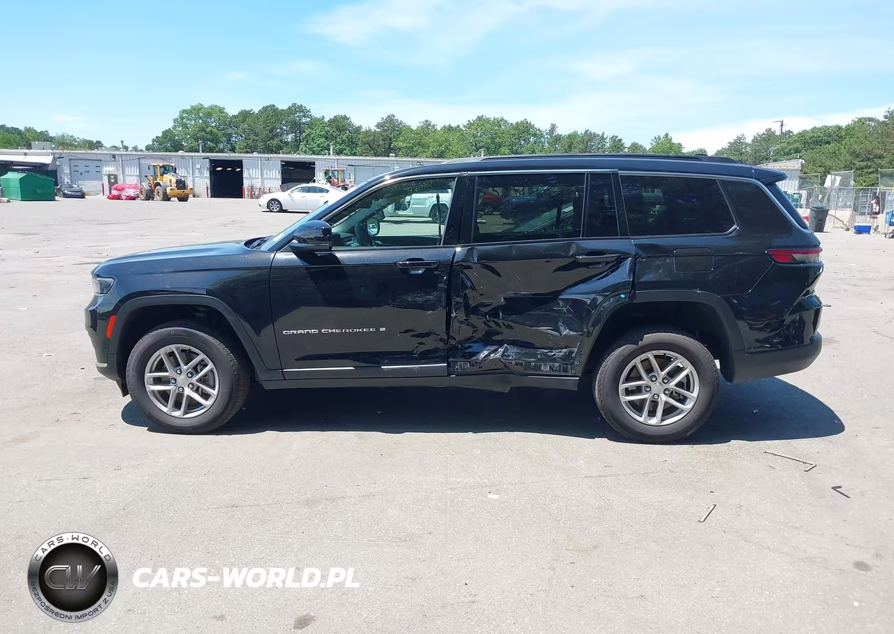 2025 Jeep Grand Cherokee L Laredo X 4X4 VIN:1C4RJKAGXS8646615 - 14