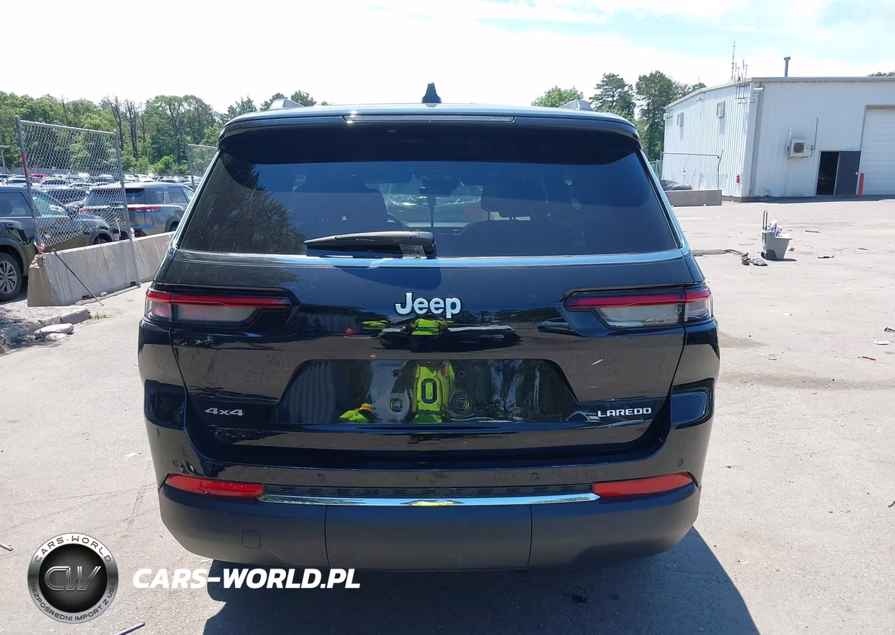 2025 Jeep Grand Cherokee L Laredo X 4X4 VIN:1C4RJKAGXS8646615 - 16