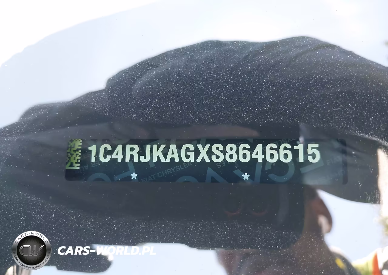 2025 Jeep Grand Cherokee L Laredo X 4X4 VIN:1C4RJKAGXS8646615 - 19