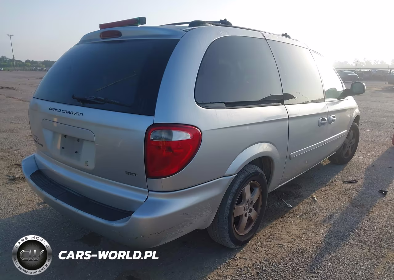 2005 Dodge Caravan Sxt VIN:2D4GP44L65R462813 - 4