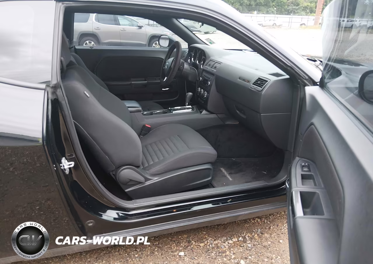 2013 Dodge Challenger Sxt VIN:2C3CDYAG4DH688070 - 5