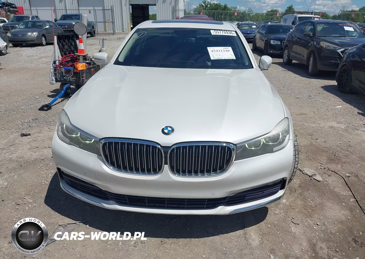 2017 BMW 740I VIN:WBA7E2C55HG740470 - 12