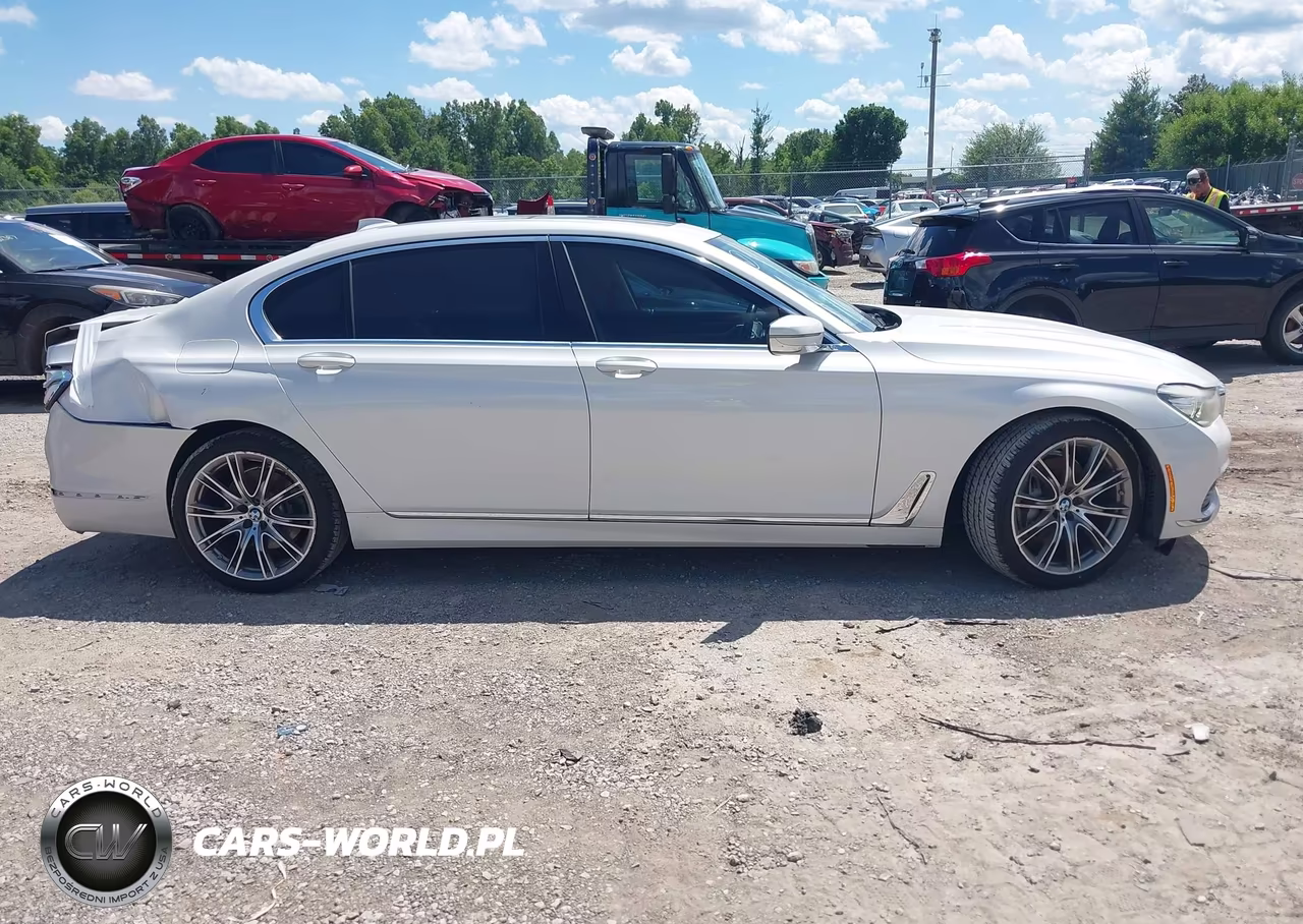 2017 BMW 740I VIN:WBA7E2C55HG740470 - 13