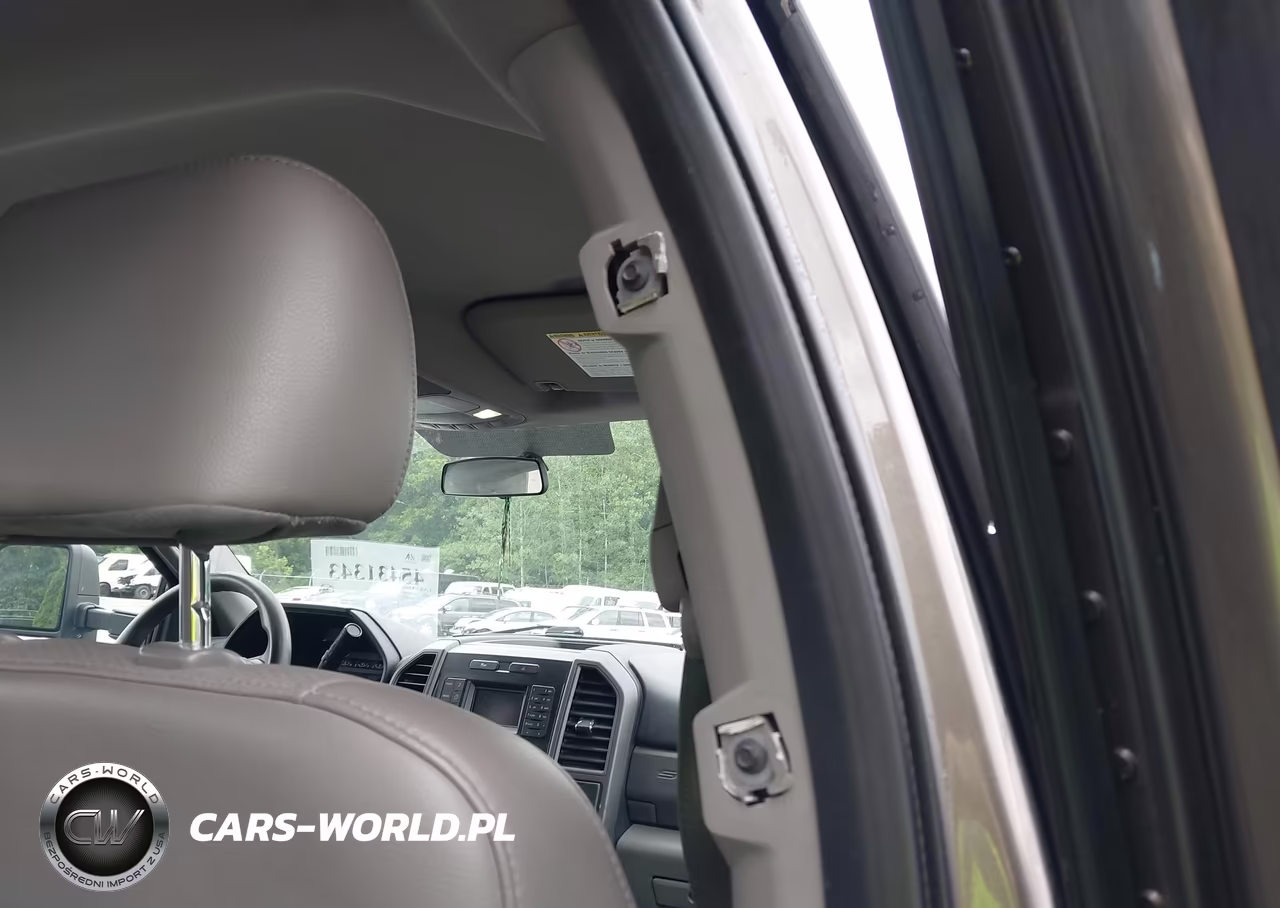 2019 Ford F-250 King Ranch-Lariat-Platinum-Xl-Xlt VIN:1FT7W2B66KEF41151 - 16